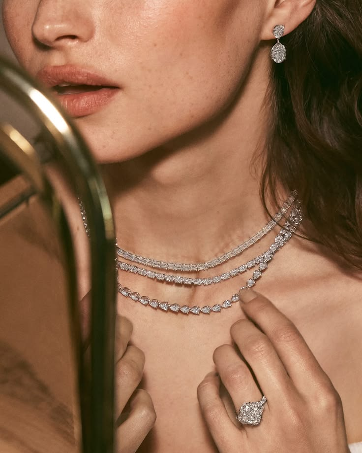 Solitaire setting detail